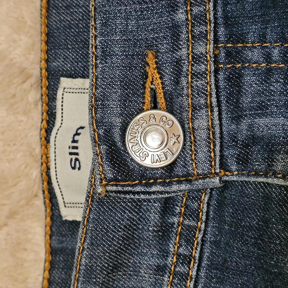 Signature by Levi Strauss Straight Slim Fit Ripped Jeans - Picture 5 of 10